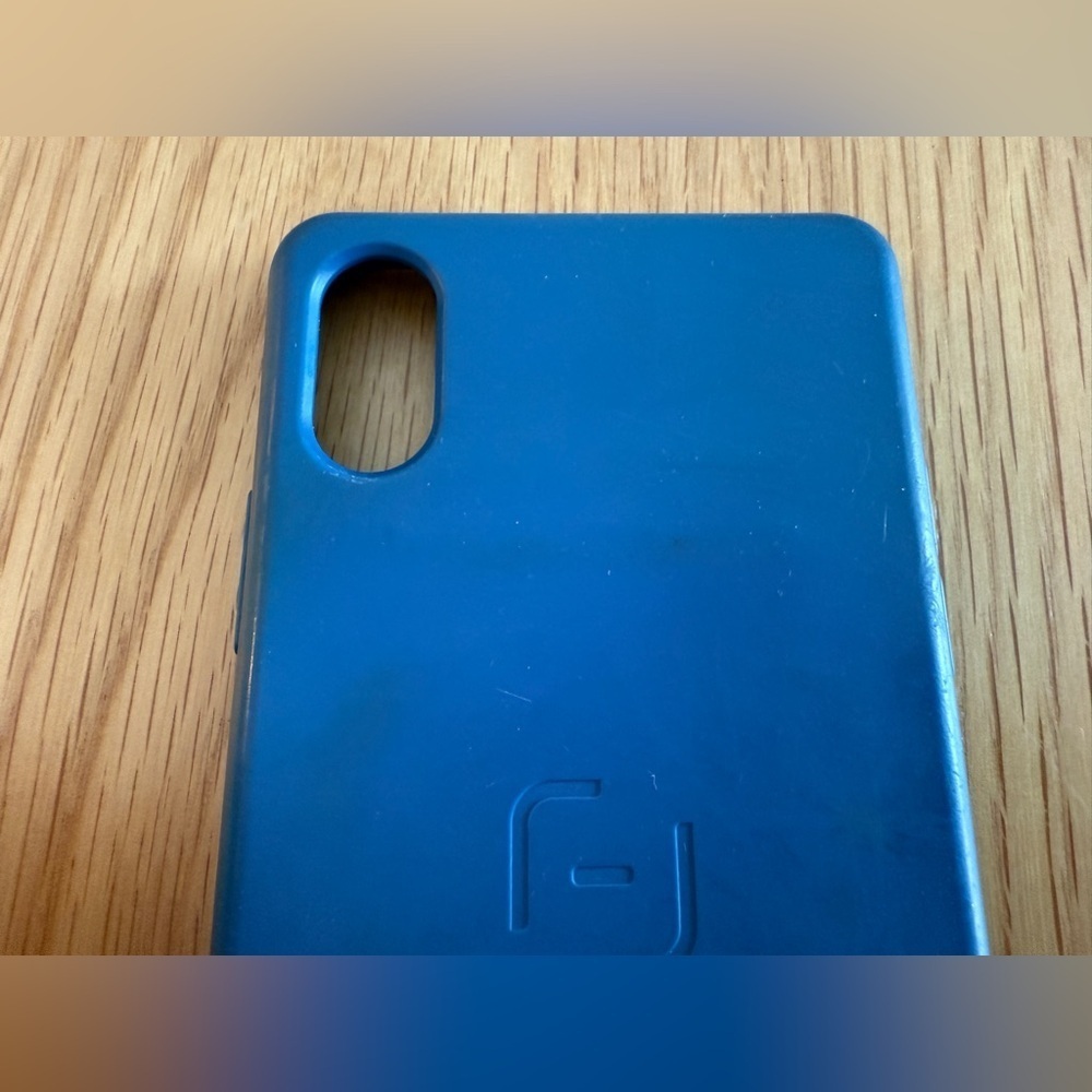 MagBak for IPhone X/XS - Picture 3 of 12
